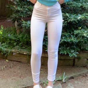 white skinny jeans